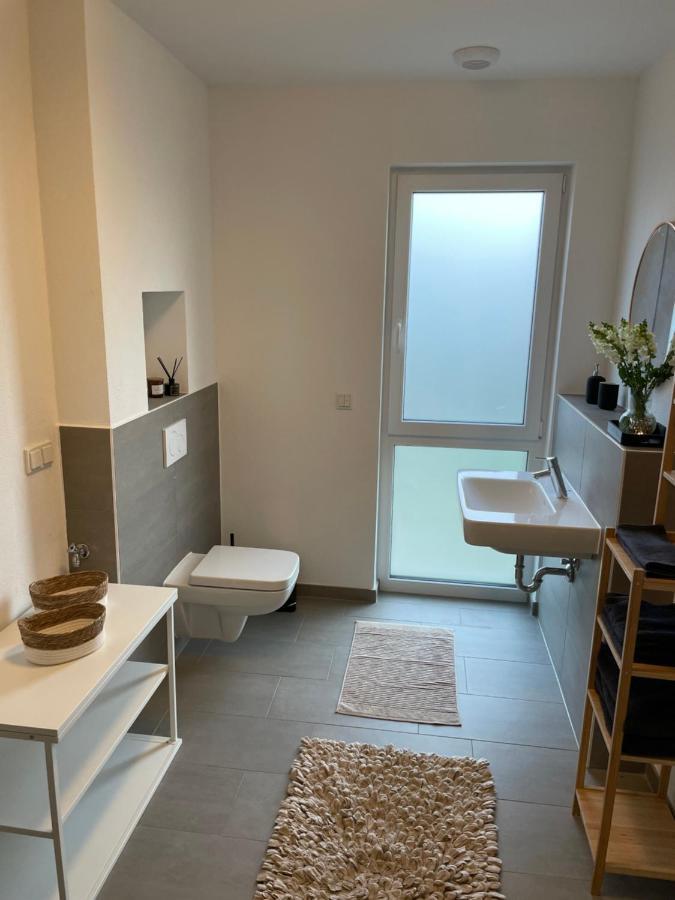 Traumhaft Helle Wohnung Mit Sonnenterrasse فورمز المظهر الخارجي الصورة